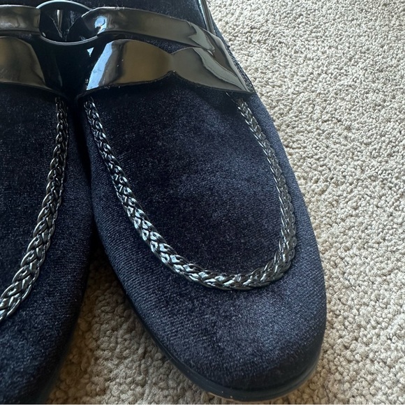 Steve Madden Black Loafers with Patent Strap - Picture 5 of 9